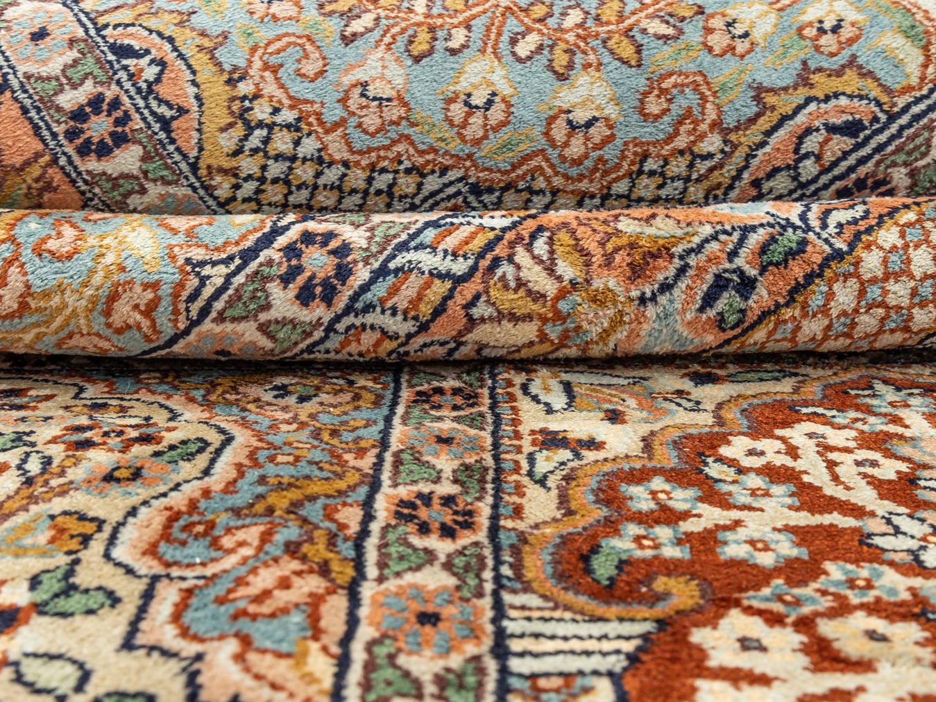 Hand Knotted Carpets